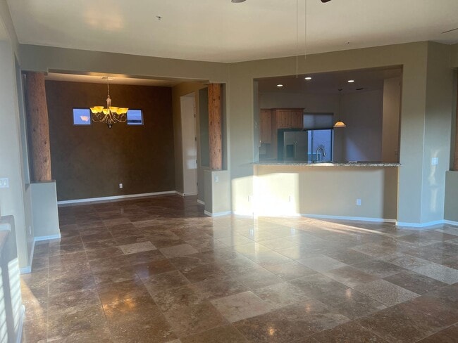 Building Photo - Unfurnished, 1-year long-term rental