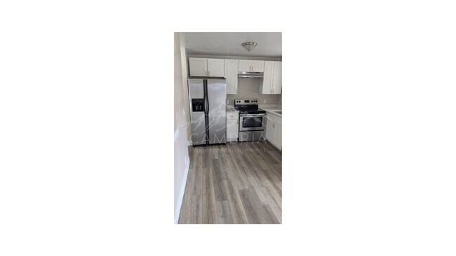 Building Photo - 4 BR House For Rent in Midvale