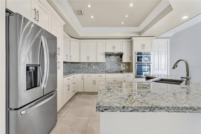 Building Photo - 6719 Fairway Cove Dr