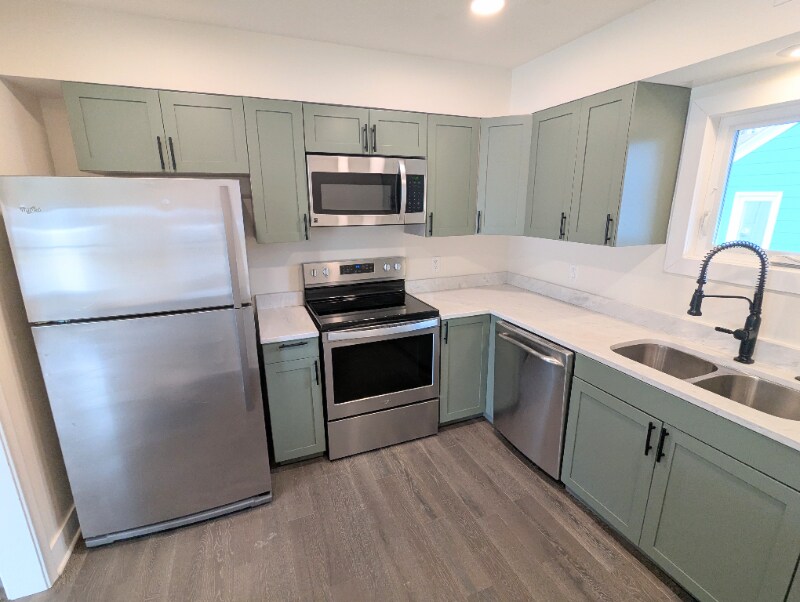 Building Photo - 4248 Regent Ave N