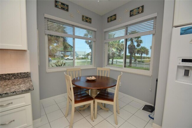 Building Photo - 7094 N Ocean Shore Blvd