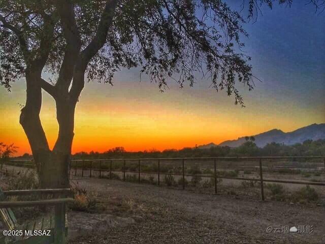 Building Photo - 7659 E Park View Dr