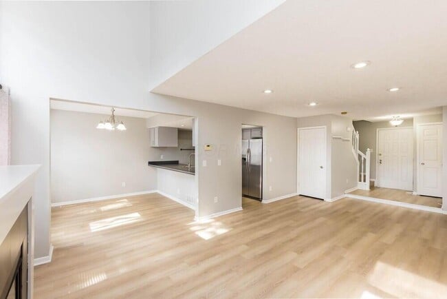 Building Photo - 2439 Sutter Pkwy