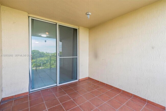Building Photo - 1650 Coral Wy