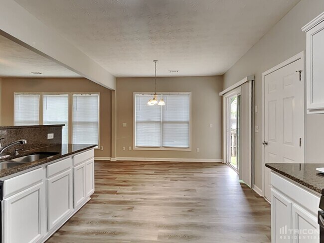 Building Photo - 100 Plumeria St