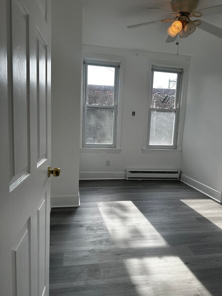 Building Photo - 2260 N 15th St