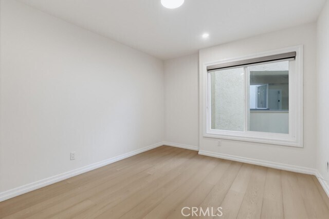 Building Photo - 3200 La Rotonda Dr