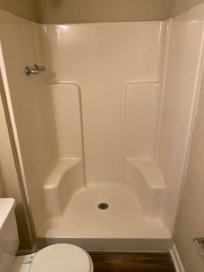 Building Photo - NOW AVAILABLE! Charming 2-Bedroom, 2-Bathroom Single-Level Townhome