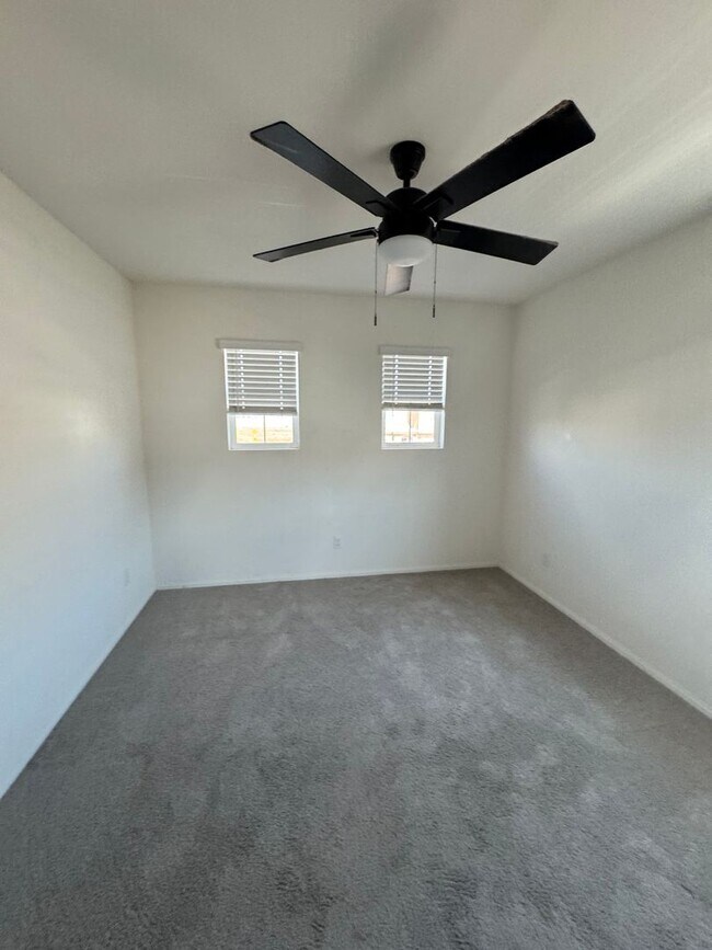 Building Photo - THIS HOME COMES WITH AN ADU