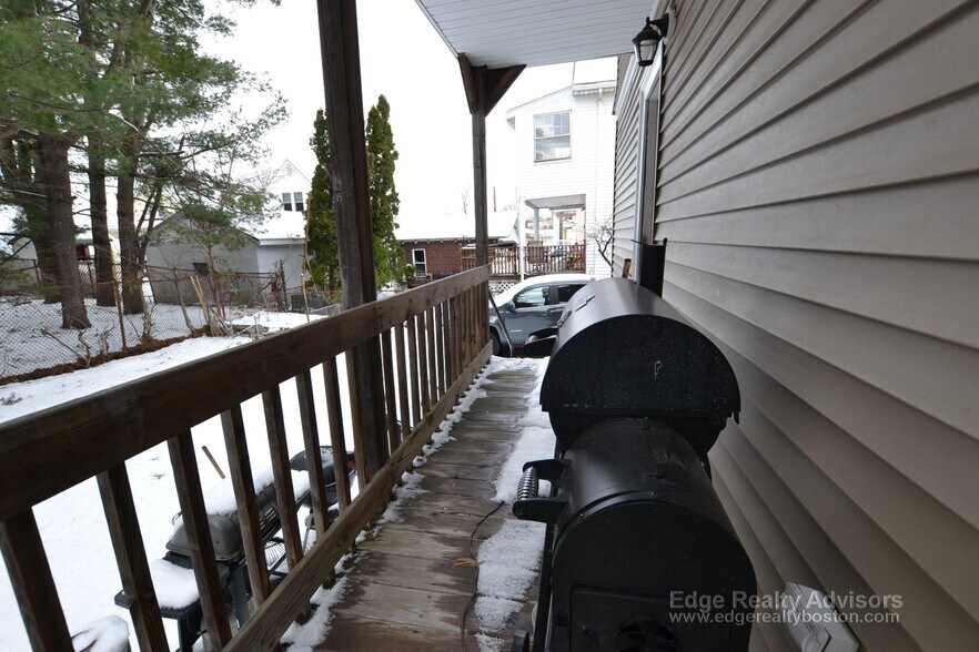 Building Photo - 222 Arlington St