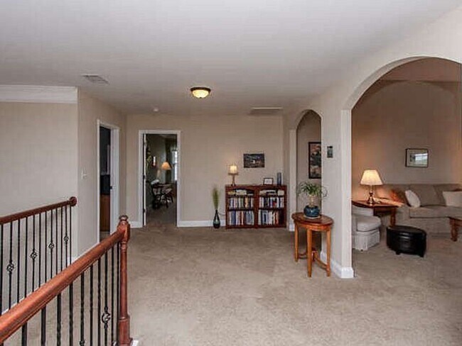 Building Photo - 406 Saterlee Ct