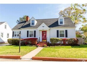 Building Photo - 3 BR / 2 BA Sunny renovated Cape Cod withi...