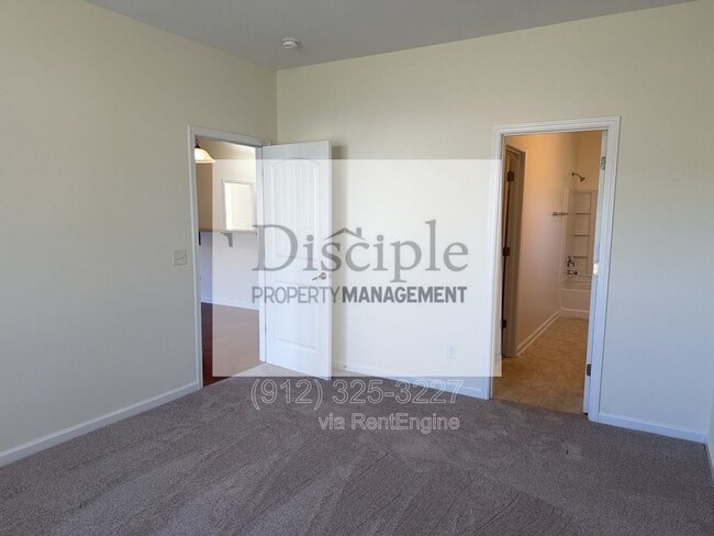 Building Photo - 20 Wesleyan Dr