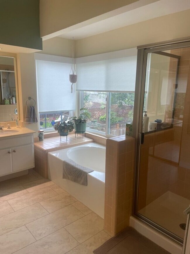 Building Photo - 3 Bedroom 2.5 Bath Arbors Home