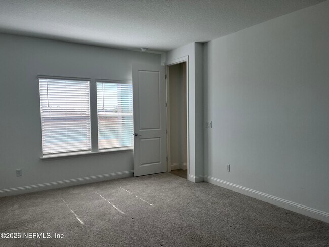 Building Photo - 66 Otsego Ln