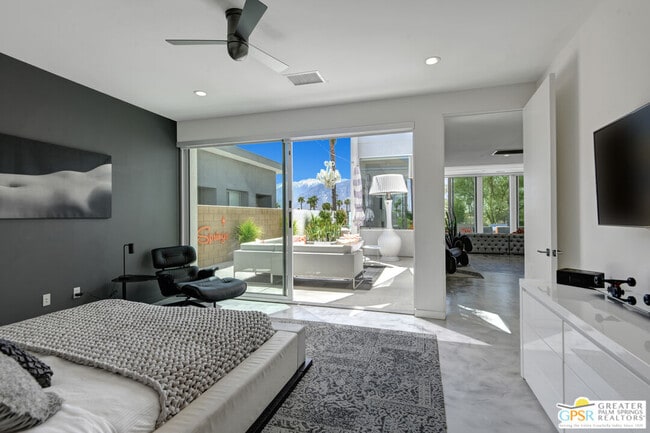 Building Photo - 949 Bernardi Ln