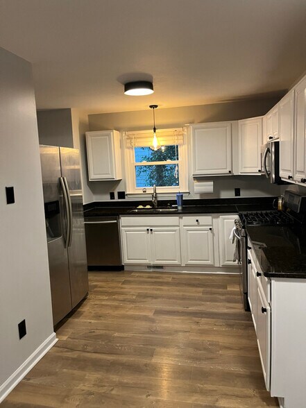 Building Photo - 5109 Simmons Branch Trail