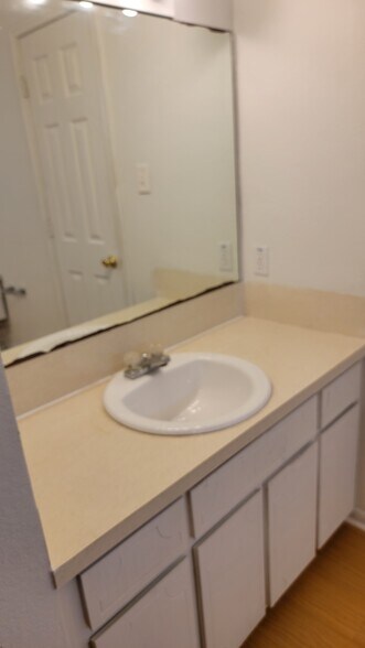 Building Photo - 2810 Cantabrian Dr