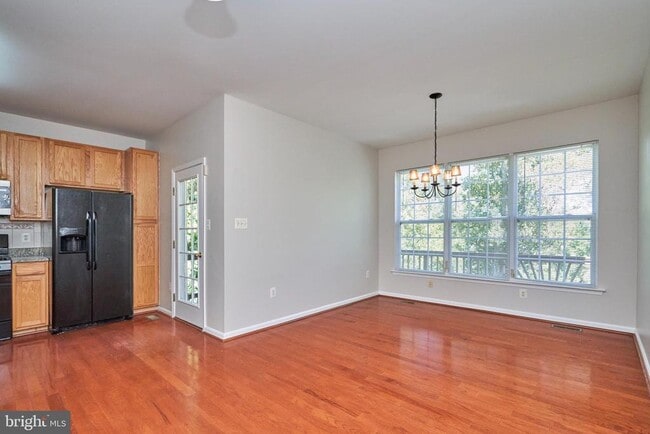 Building Photo - 20515 Blue Heron Terrace