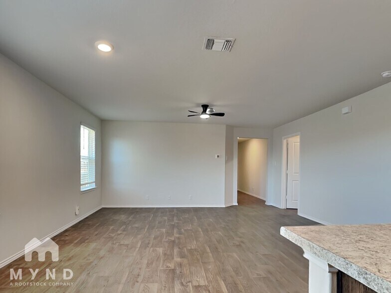 Building Photo - 5722 Tranquil Cove