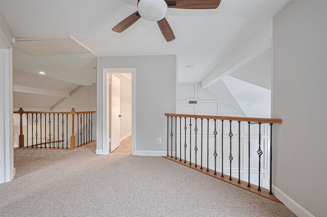 Building Photo - 3406 Mesquite Dr