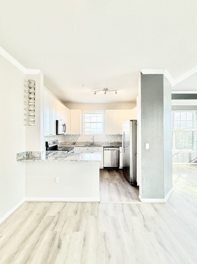 Building Photo - 4221 W Spruce St