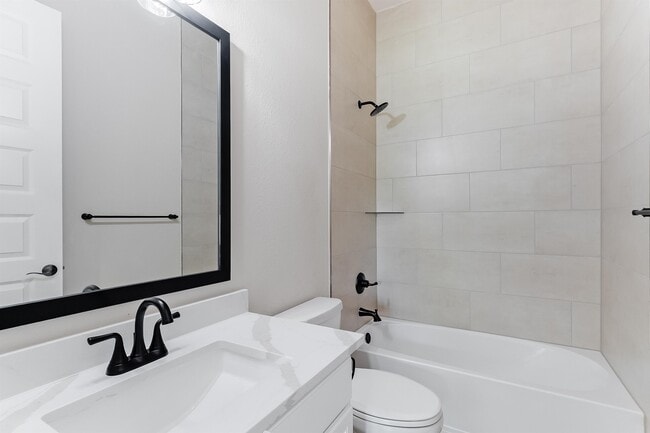 Building Photo - 1259 Pecan Valley Dr