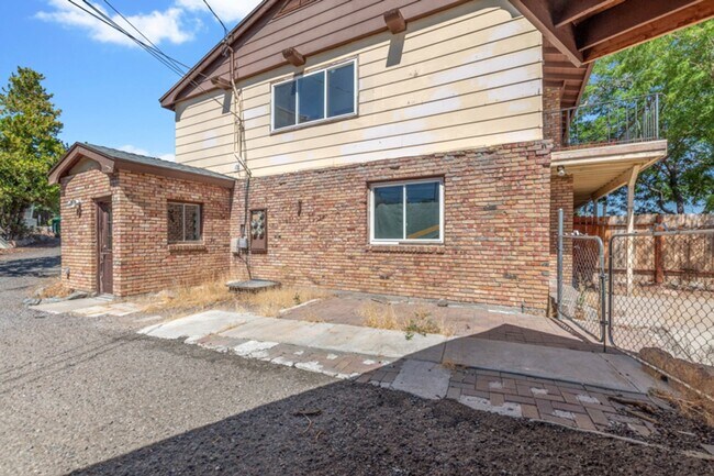 Building Photo - 3261-3267 Gypsum