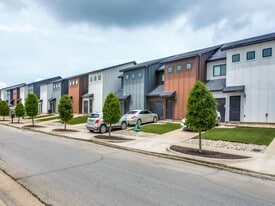 Building Photo - 3305 Brambleton Hill Pl