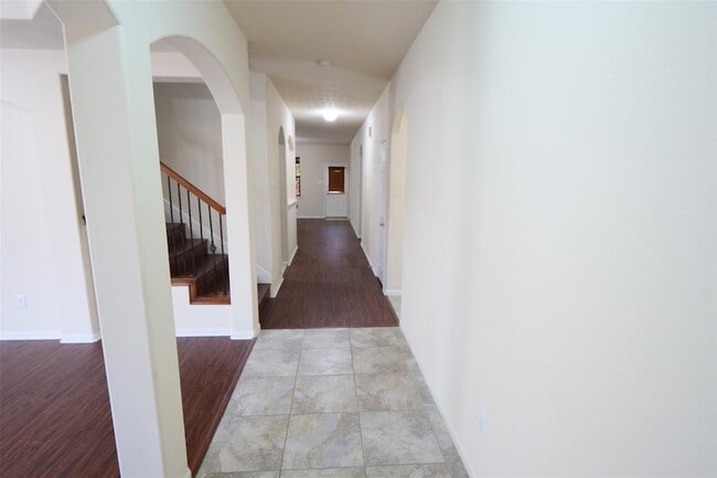 Building Photo - 21610 Alta Peak Way