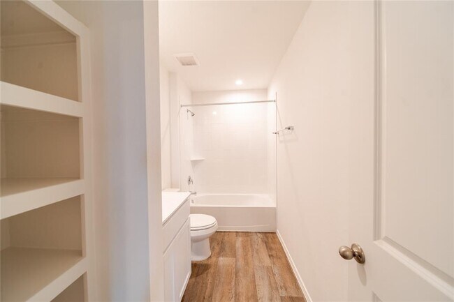 Building Photo - 30831 Khepri Ct