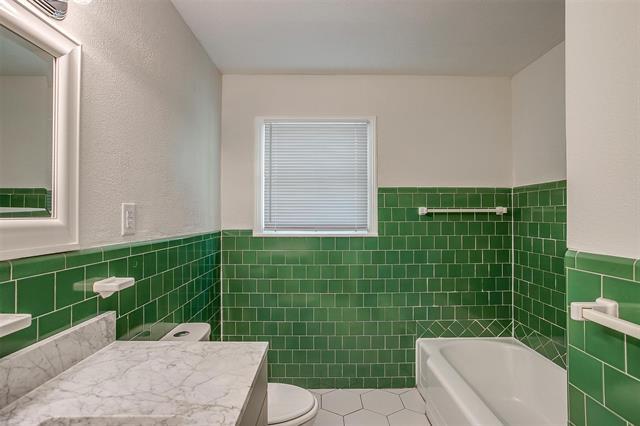 Building Photo - 3645 E Washburn Ave