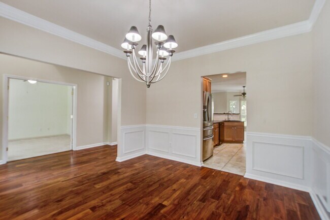 Building Photo - 5421 Red Tip Ln