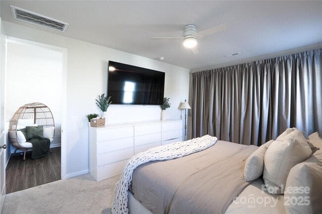 Building Photo - 526 Myrick Aly