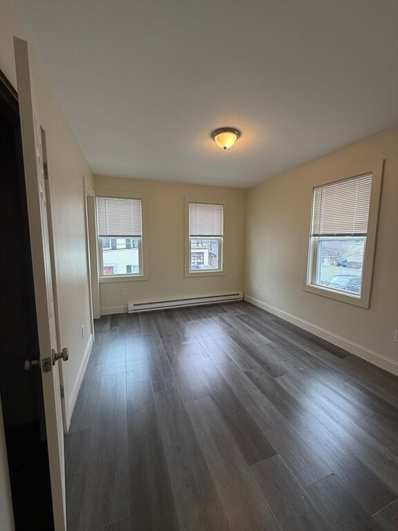 Building Photo - 11 Exchange Ct