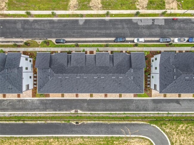 Building Photo - 15465 Hamlin Pk Dr