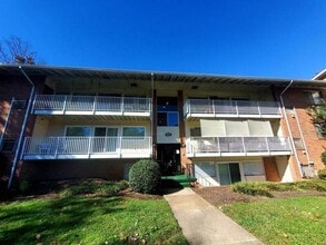 Building Photo - 5604 Crenshaw Rd