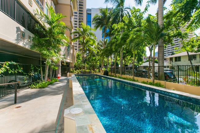 Building Photo - Loft at Waikiki - 2 Bdrm/2 Bath/2 Prkg - $...