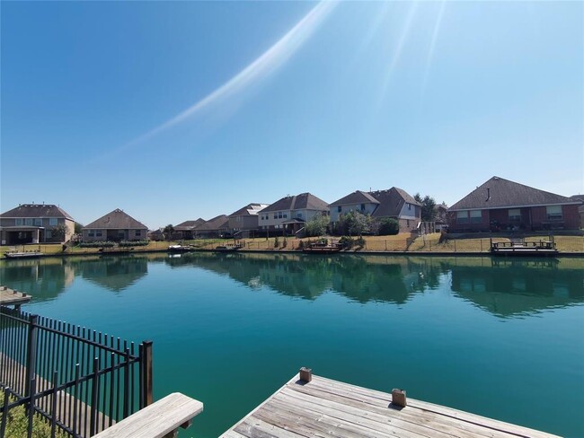 Building Photo - 3931 Medici Ct