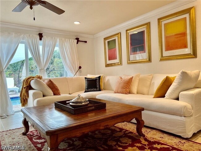 Building Photo - 283 Cypress Way W