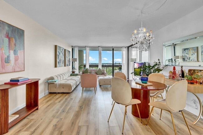 Building Photo - 2000 Presidential Way