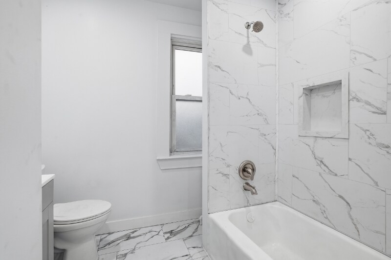 Building Photo - 1210 Round Top St