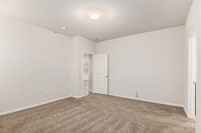 Building Photo - 724 Beebrush Dr