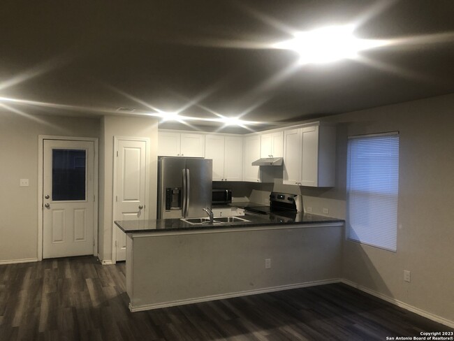 Building Photo - 8206 Glasgow Dr