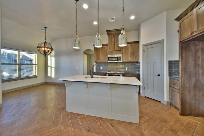 Building Photo - Home in Deer Creek Schools + 4 Bedrooms + 3 car Garage + The Grove Addition