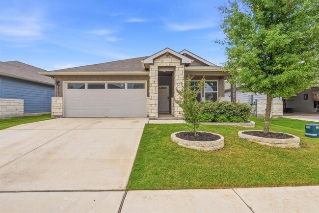 Building Photo - 2807 Rustic Hills Dr