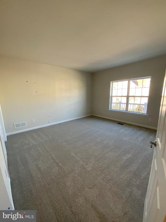 Building Photo - 206 Pound Ln