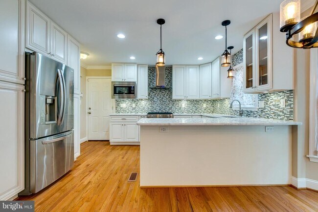 Building Photo - 7107 Dudrow Ct