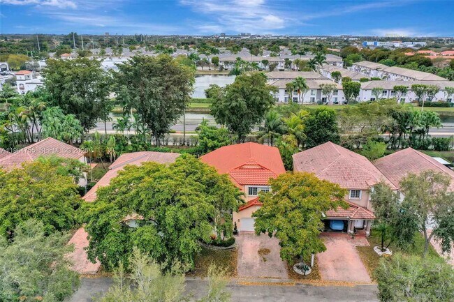 Building Photo - 10880 NW 58th Terrace