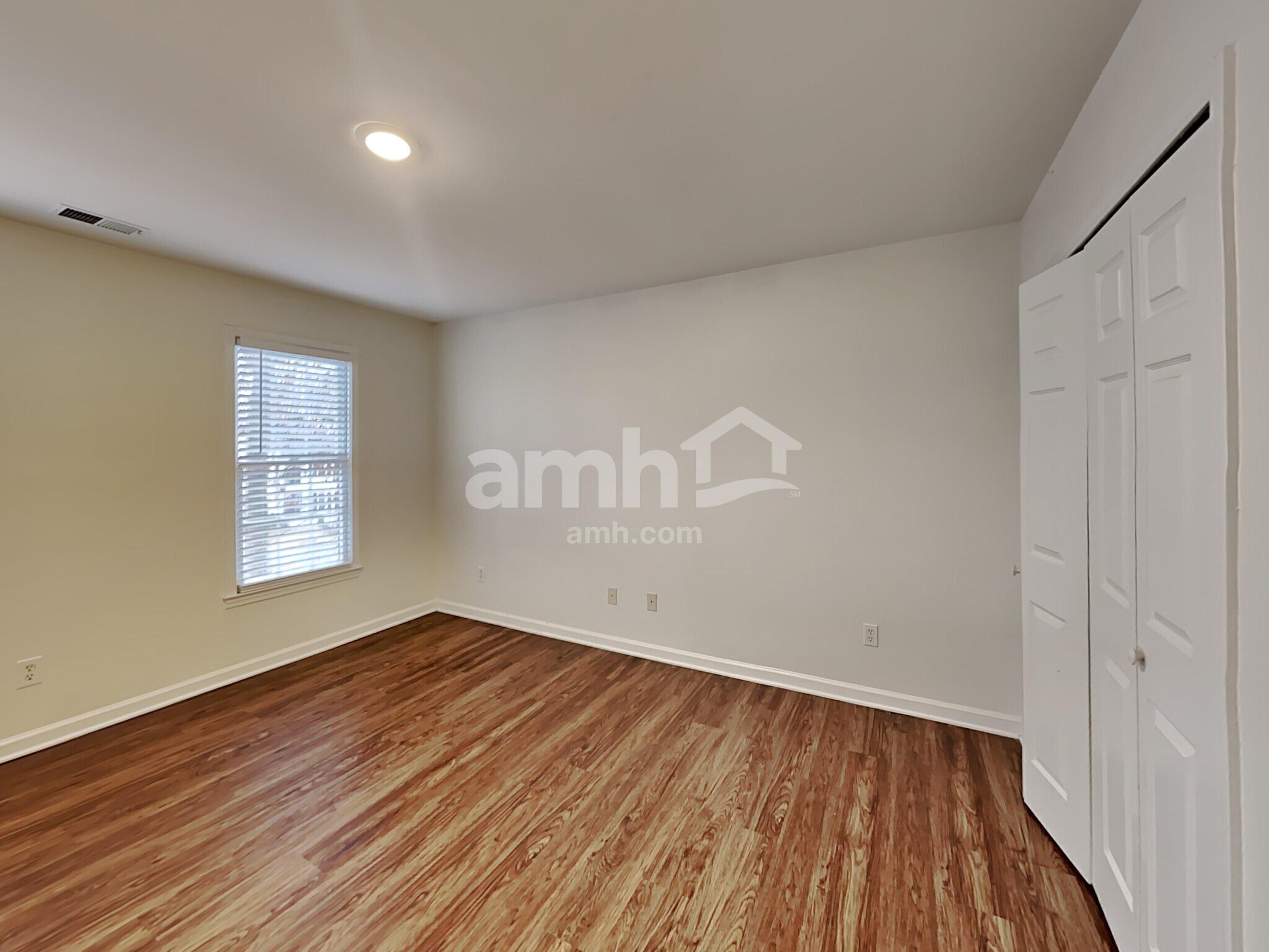 Building Photo - 3987 Fox Glen Dr